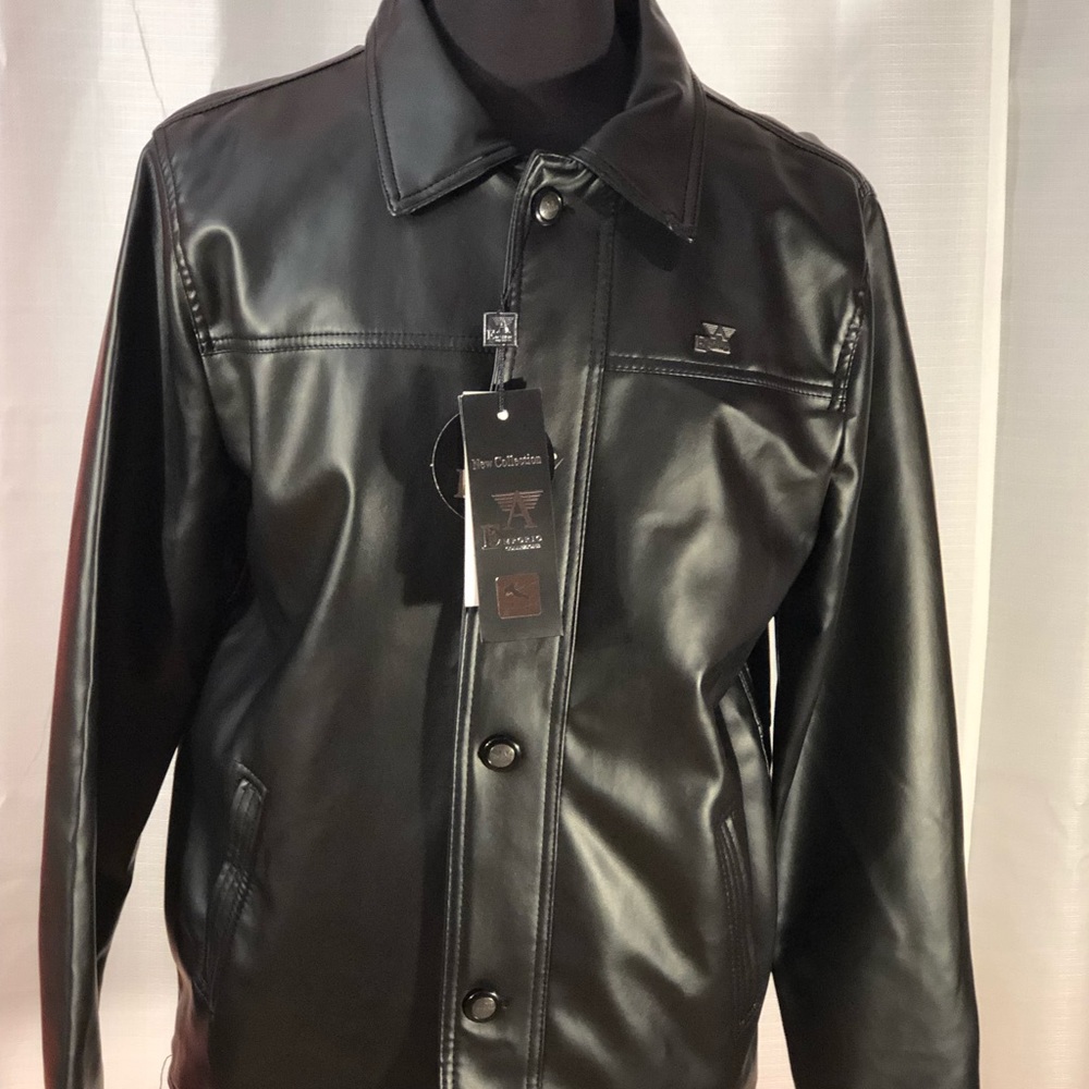 Men’s Jacket - Picture 2 of 4